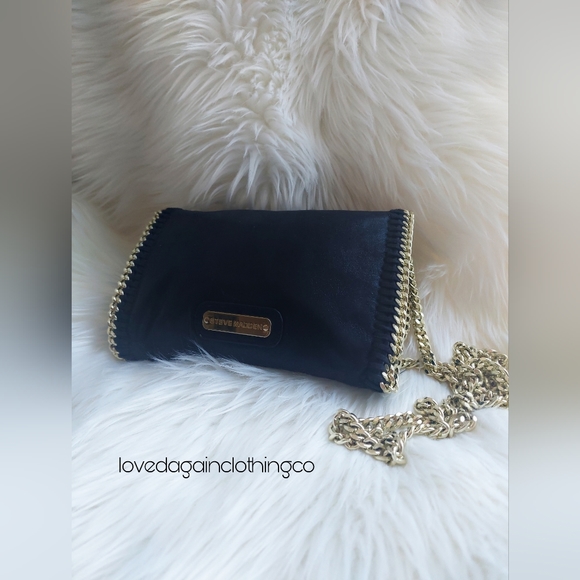 Steve Madden black cross body clutch with gold chain trip - Picture 4 of 7